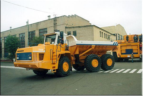 Belaz 7528