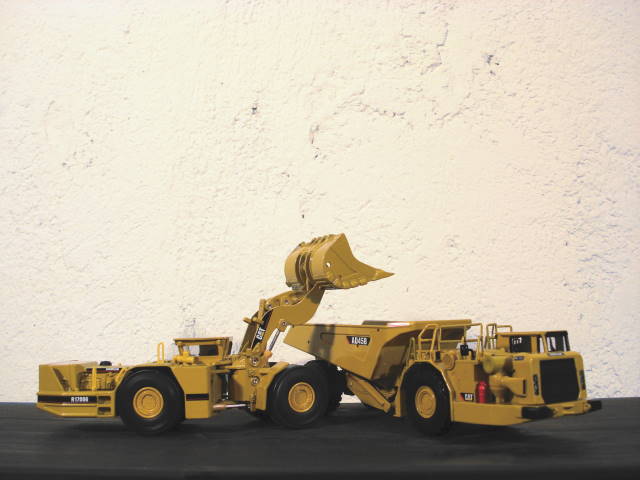 CAT AD 45B & R1700G LHD