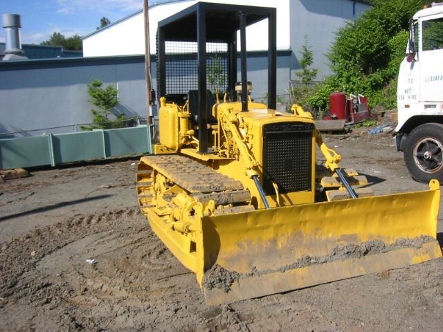 Komatsu D20