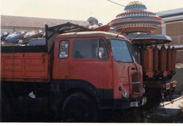 fiat 682 allestito a luna park