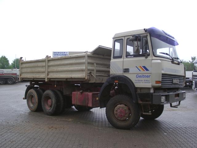 Iveco 260-34 ahk