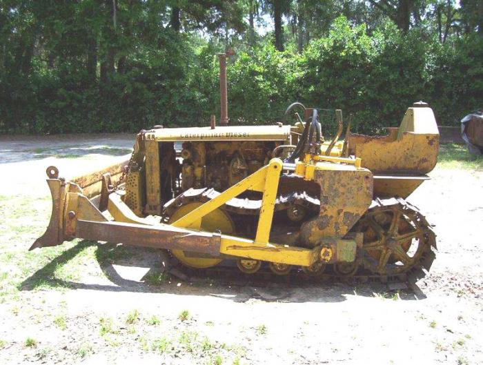 Caterpillar D2