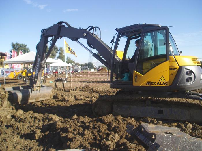 Inaugurata la scuola di operatori CAT