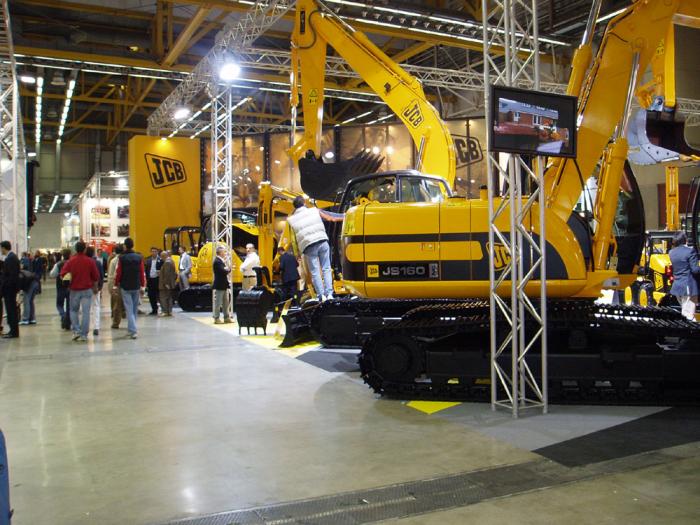 Lo stand JCB