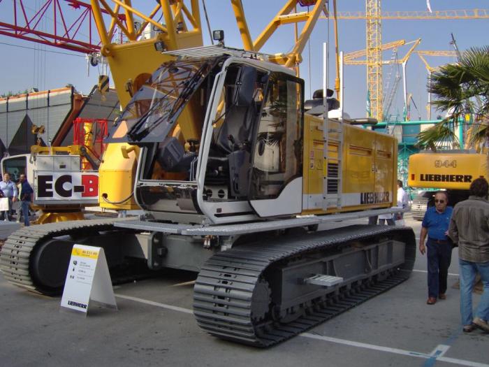 gru Liebherr HS 835 HD