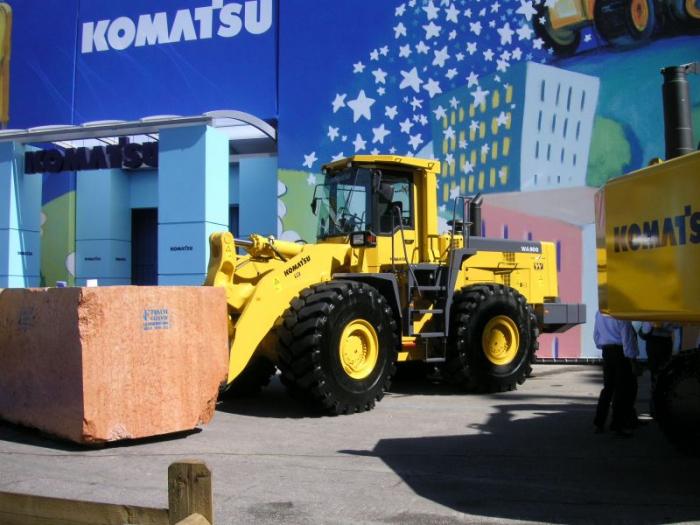 Komatsu WA520