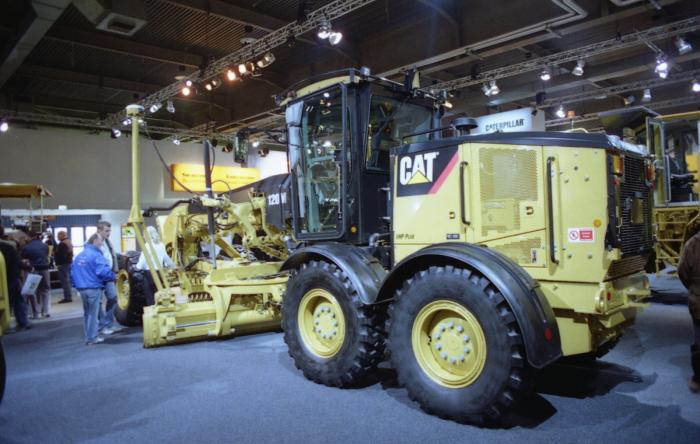 grader cat