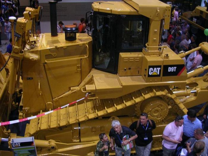 Cat D9T