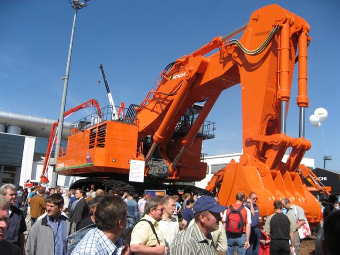 hitachi ex 5500 e le formiche