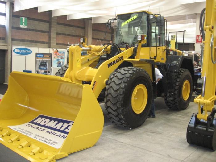 stand Pancotti:Komatsu WA 380