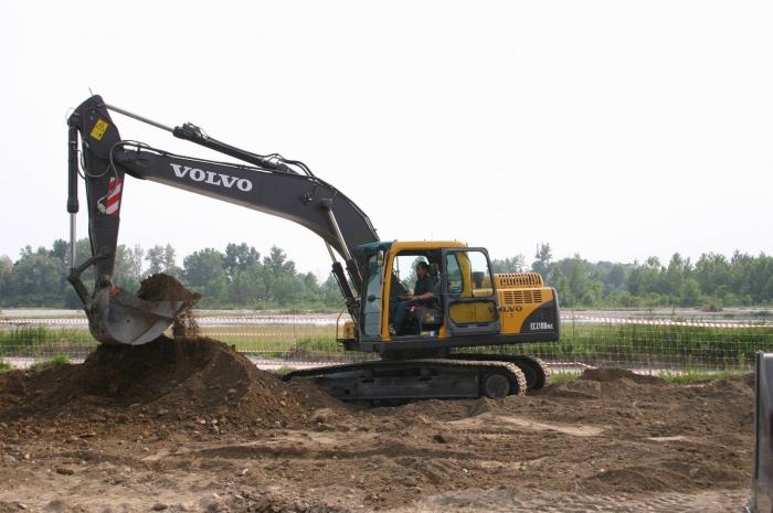 Costantino e il Volvo EC210...