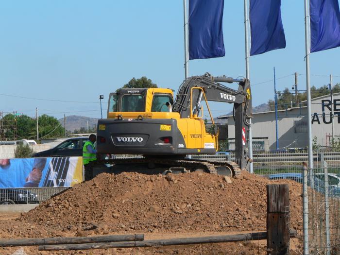 Volvo EC140B LC