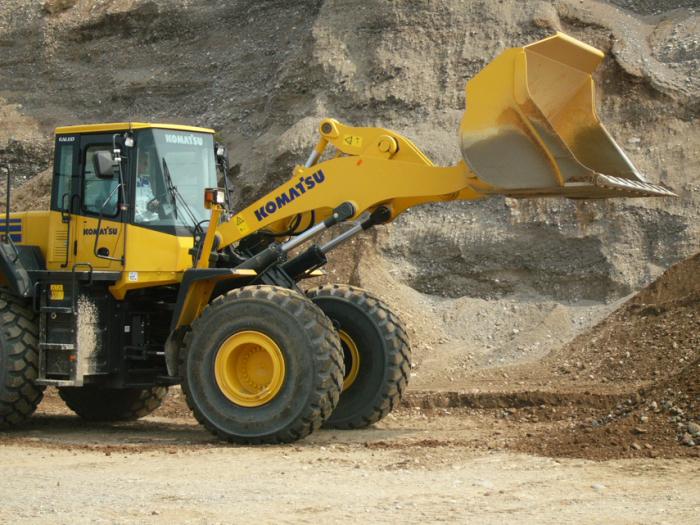 Komatsu Wa 470