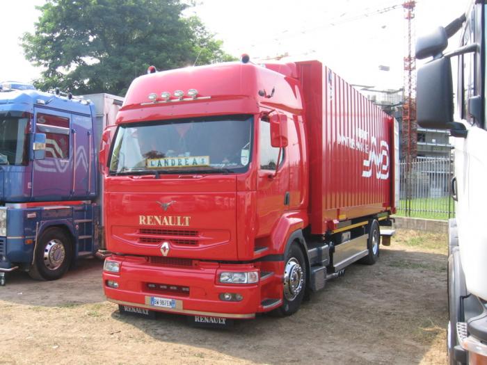 Renault Premium