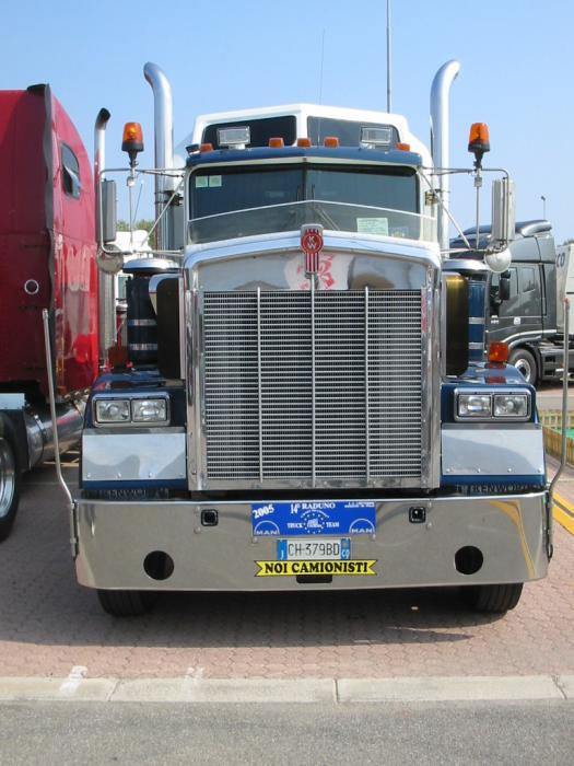 Faccia a faccia con un Kenworth