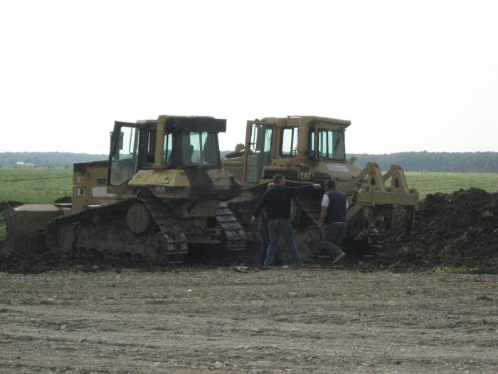 La prima coppia di dozer CAT...