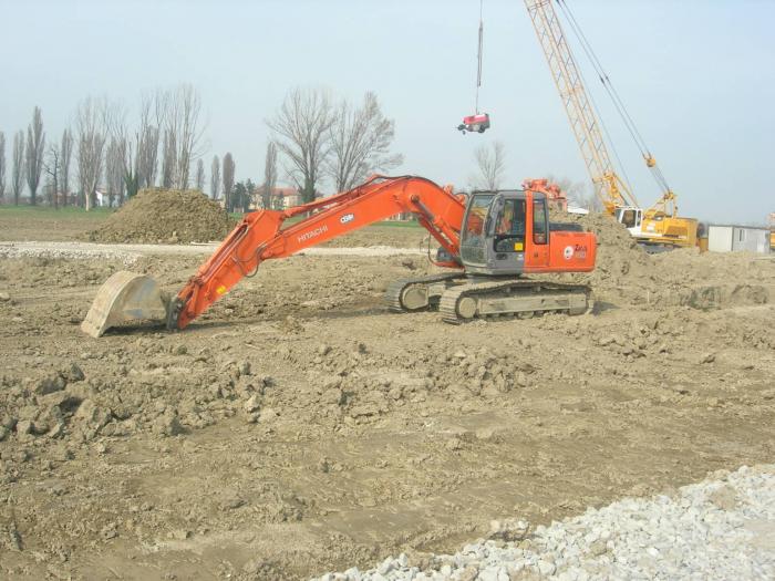 hitachi zaxis 180