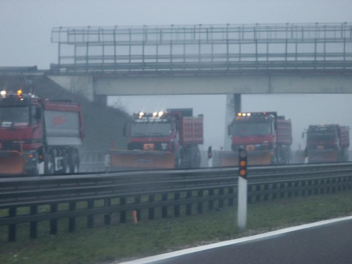 fila di mercedes