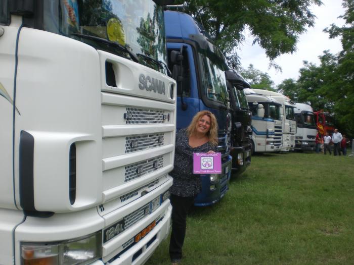 ECCOMI IN RAPPRESENTANZA LADYTRUCK