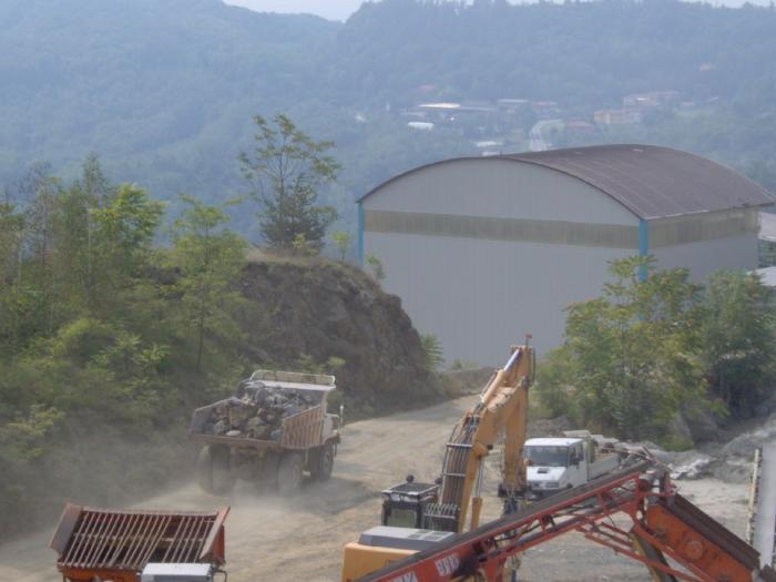 Perlini va a scaricare