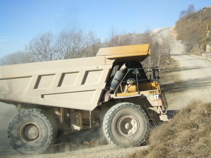 cat 775D