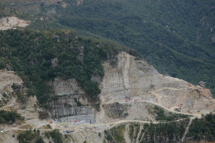 cave pietra montoso CN