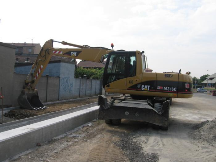 riempimento tracciato pista ciclabile