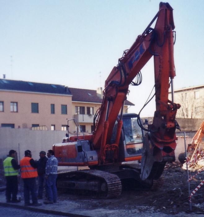 Fiat Kobelco E 235