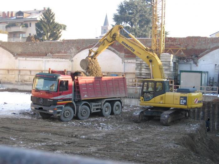 demolizione e nuova costruzione via Cavallotti Muggiò