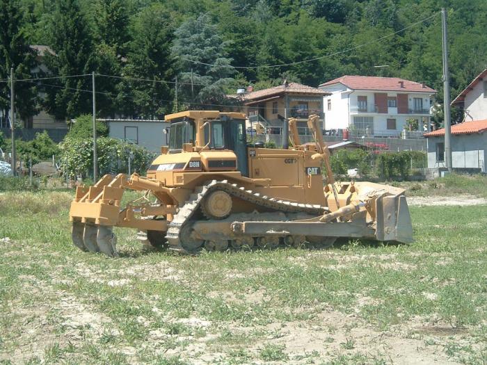 Cat D8N