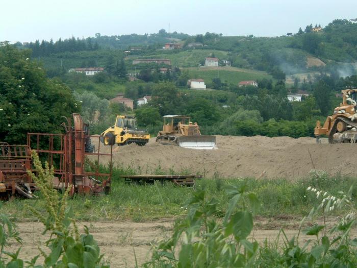 Bomag BW213DH-4 e Cat D8H