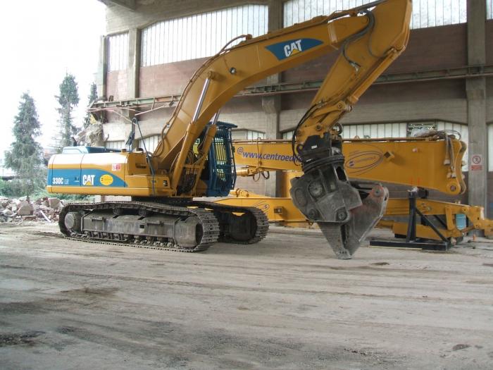 CAT 330C