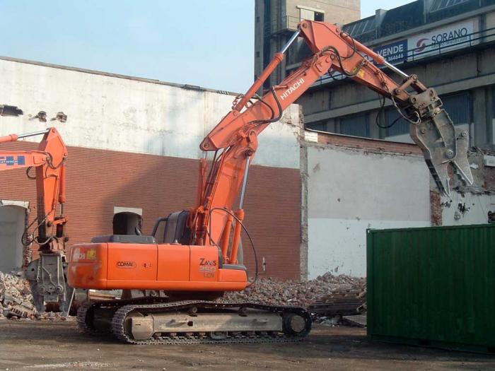 Hitachi Zaxis 250LCN con frantumatore