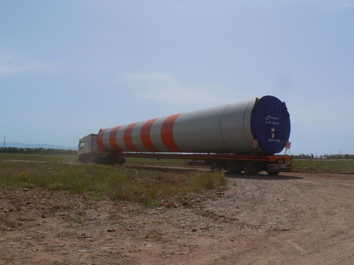 Trasporto di parti della torre eolica