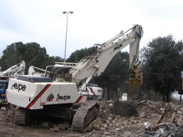 Liebherr 944