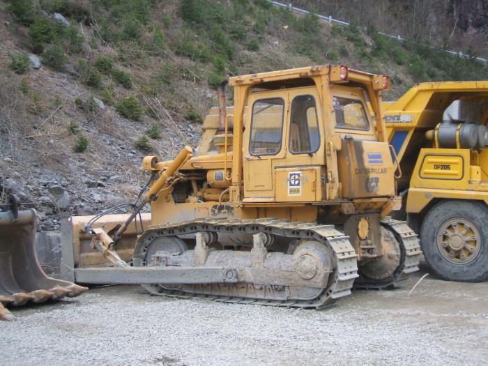 Cat D 6 D