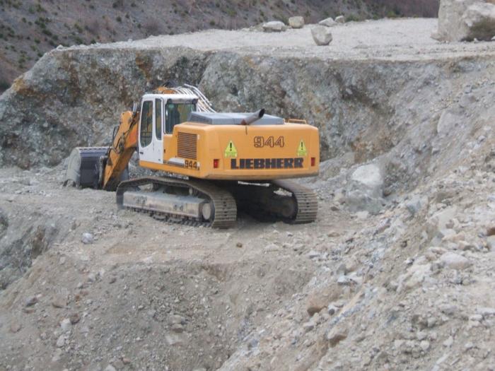 Liebherr 944