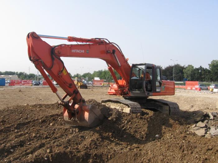 chiusura scavo con Hitachi Zaxis 350LCN