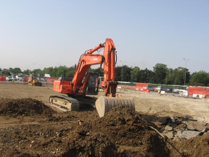 chiusura scavo con Hitachi Zaxis 350LCN