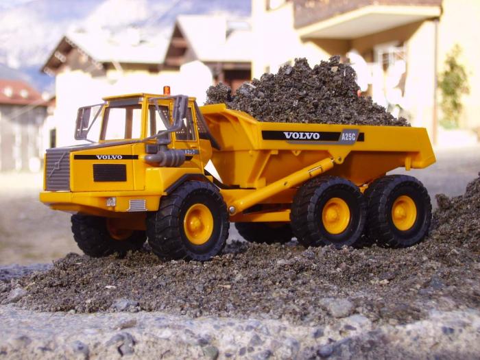 DUMPER VOLVO