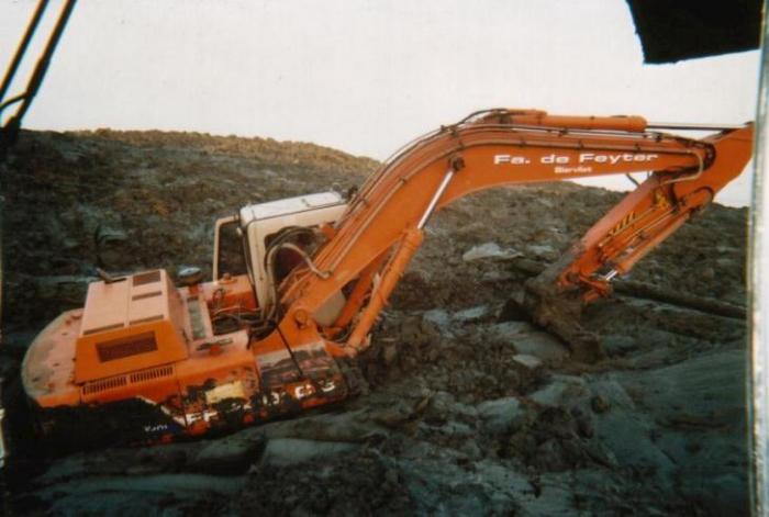 hitachi ex 200