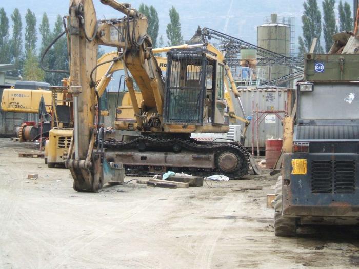 CAT 320 B in officina