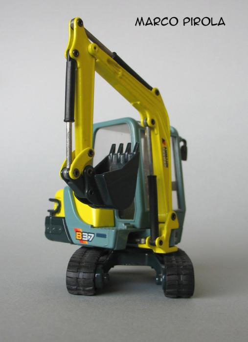 Yanmar B37