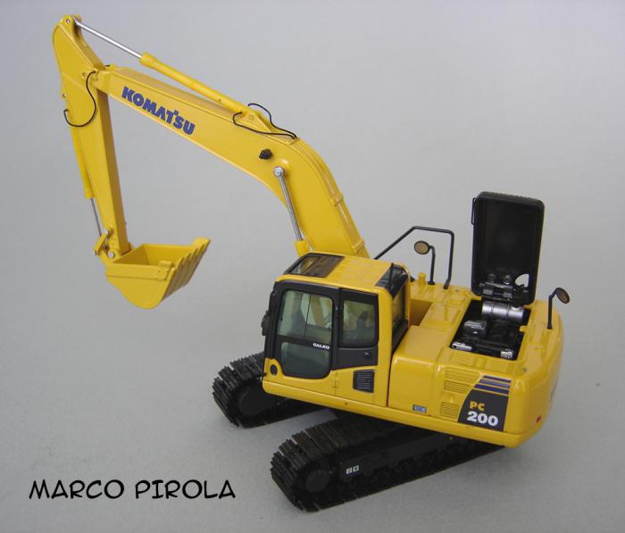 Komatsu pc200 1/50