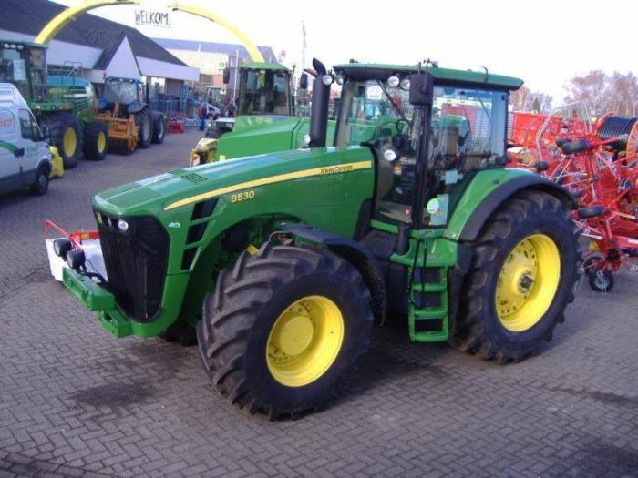 john deere 8530