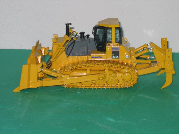 komatsu D375A