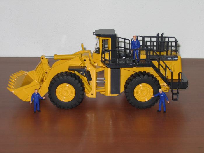 komatsu WA900