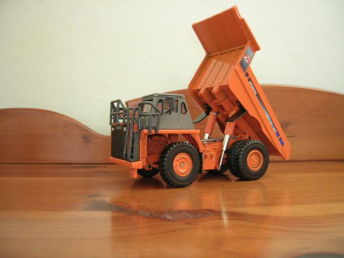 Dumper Hitachi