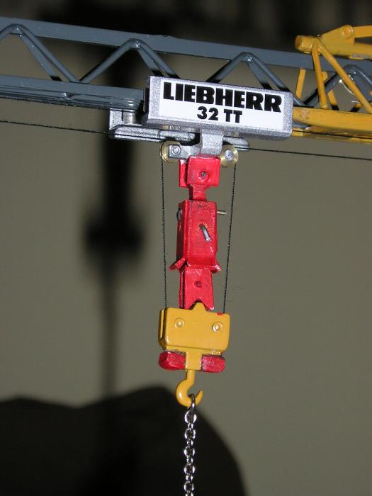 LIEBHERR 32TT FINITA