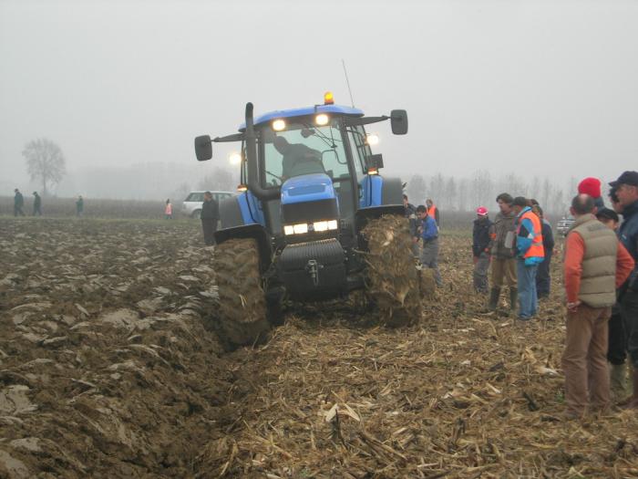 new holland tm190